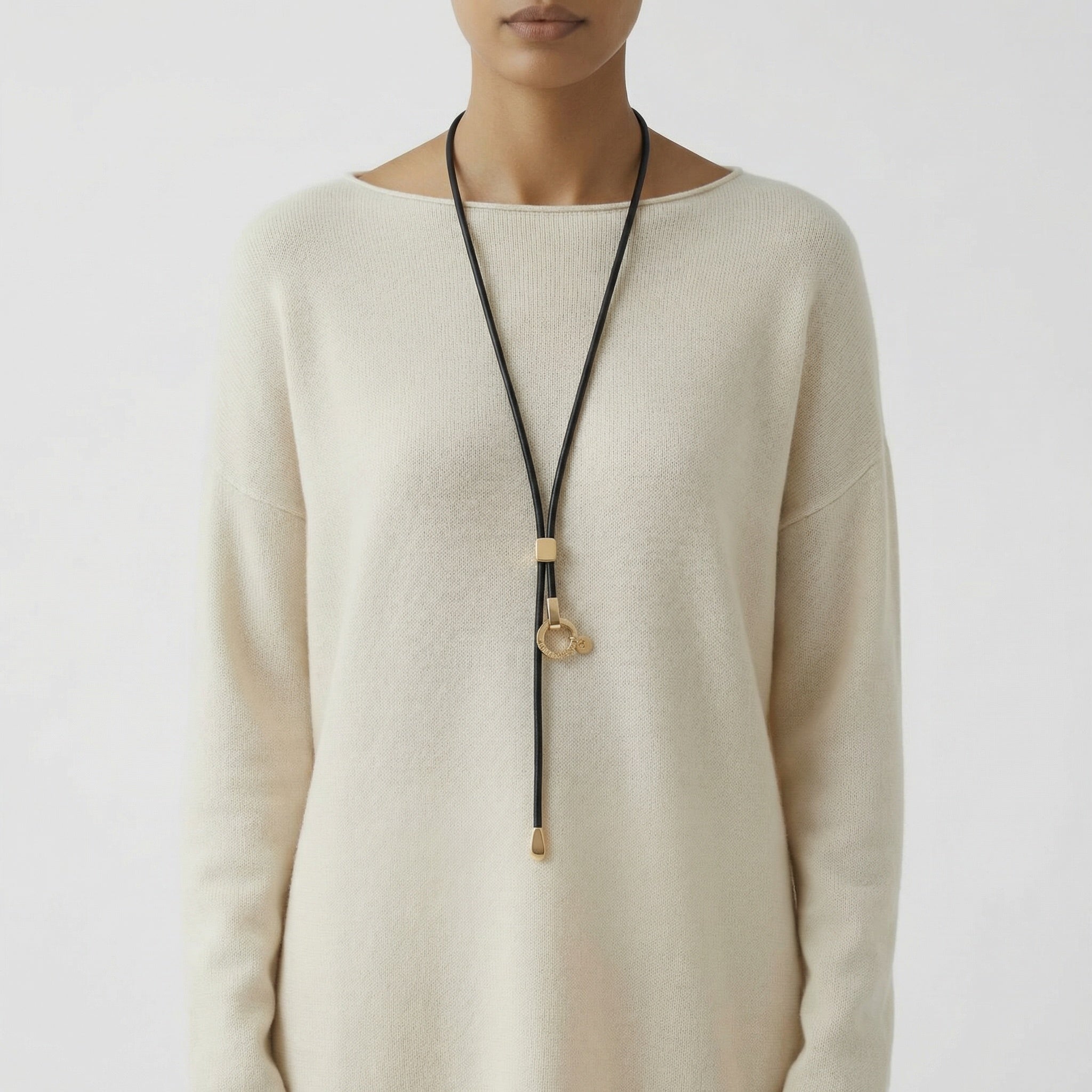 YPSILON 'BLACK / GOLD' - CASUAL