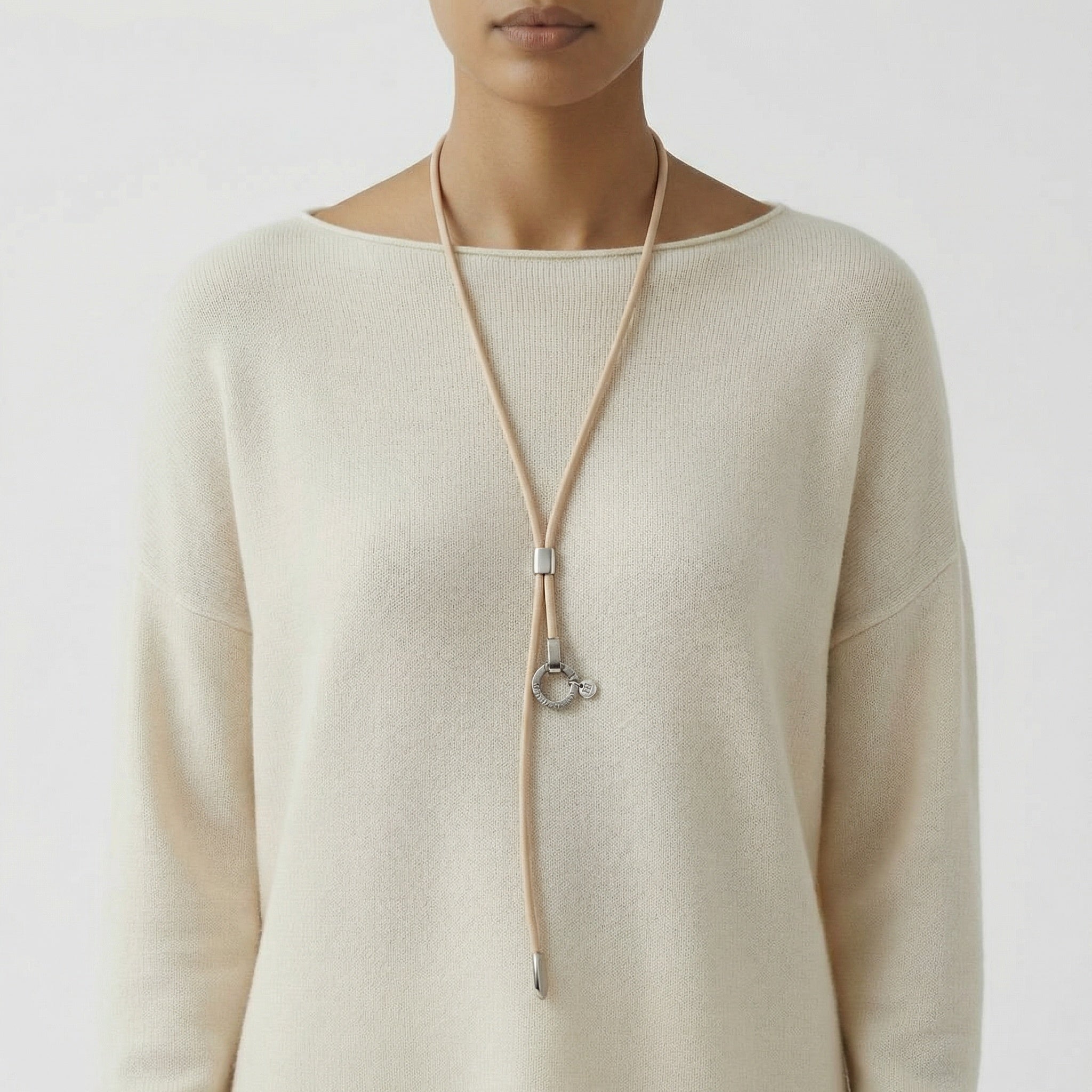 YPSILON 'SAND / SILVER' - CASUAL