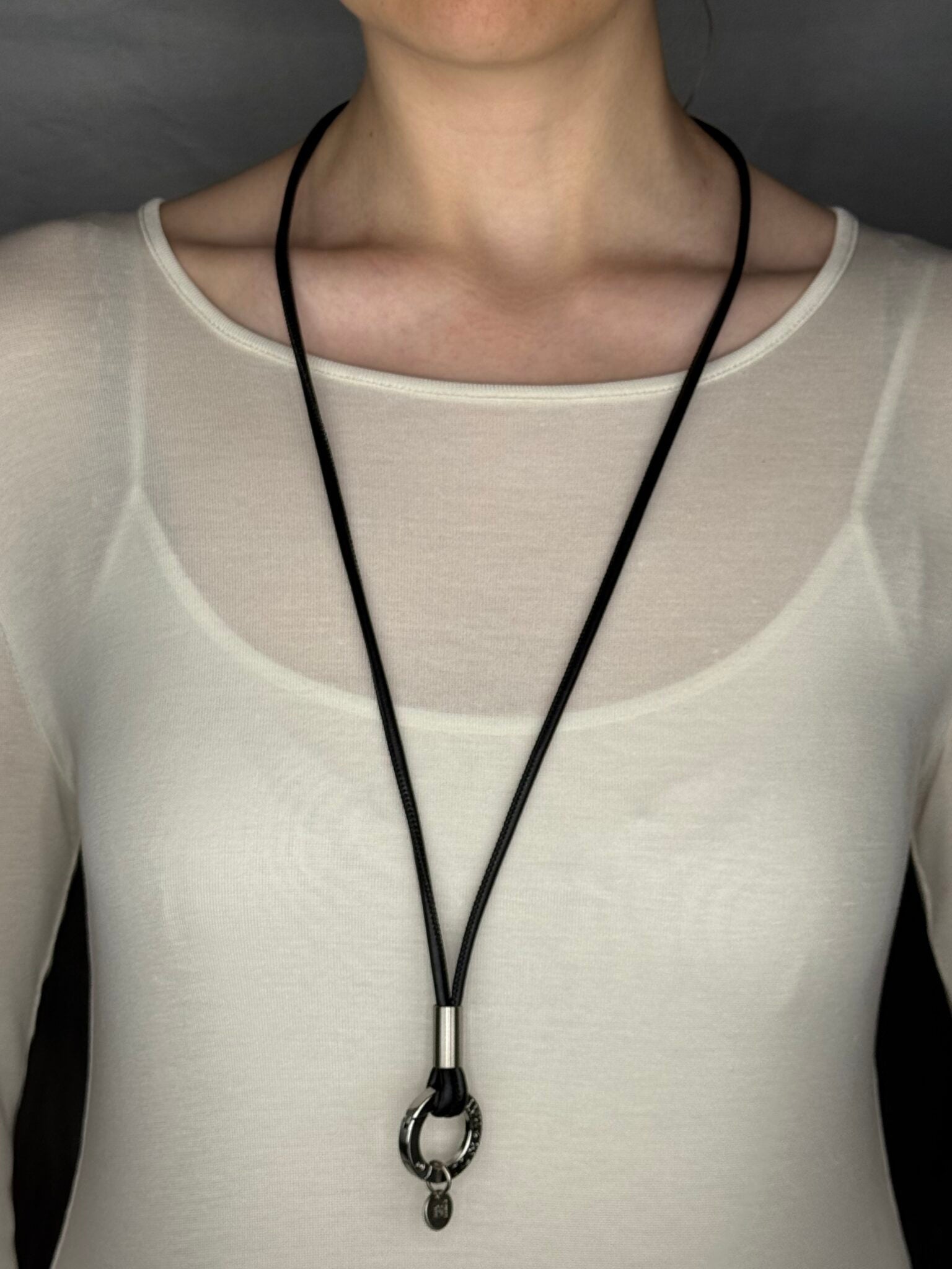 BASIC 'BLACK / SILVER' - CASUAL